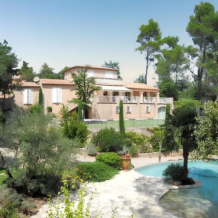 Villa Spacieuse Avec Piscine A Saint Maximin Zewnętrze zdjęcie