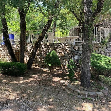 Villa Spacieuse Avec Piscine A Saint Maximin Zewnętrze zdjęcie