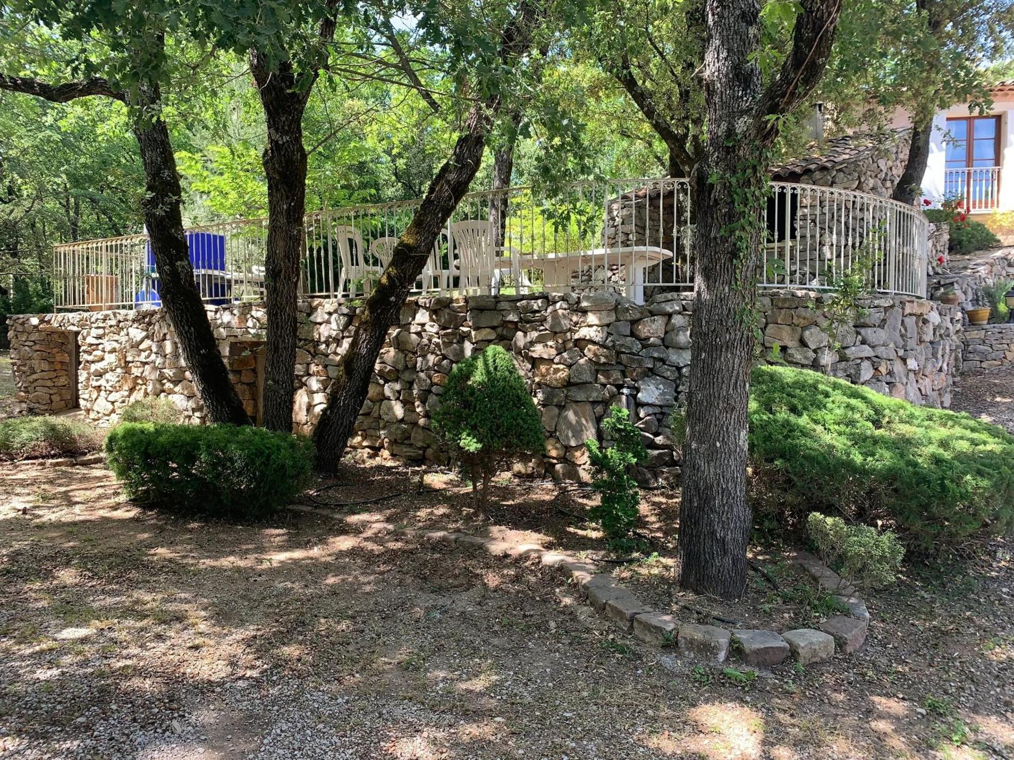 Villa Spacieuse Avec Piscine A Saint Maximin Zewnętrze zdjęcie